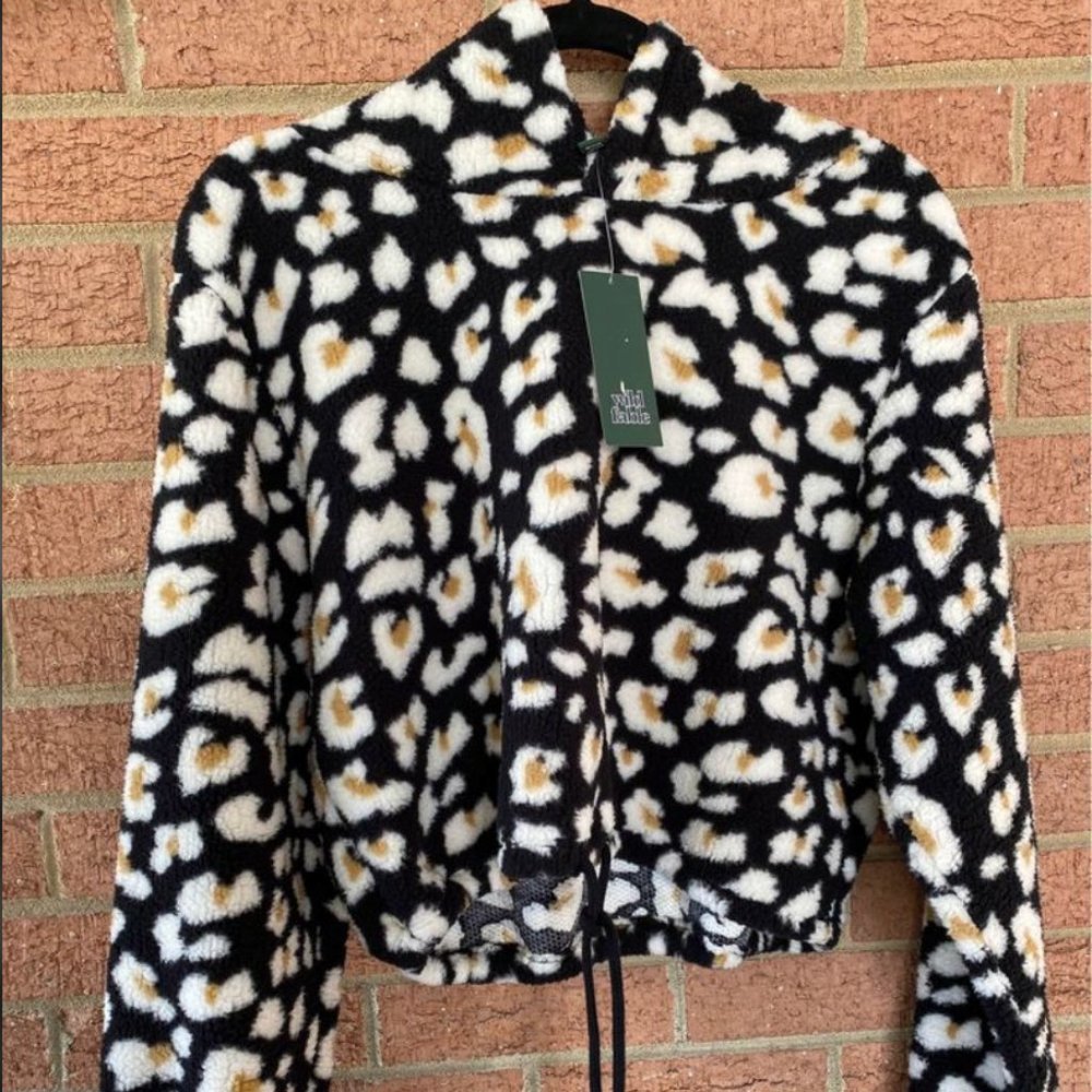 Juniors Wild Fable Black Animal Print Hoodie Pull Over